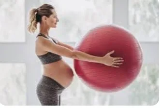 Mal de dos pendant la grossesse : c&rsquo;est normal ?